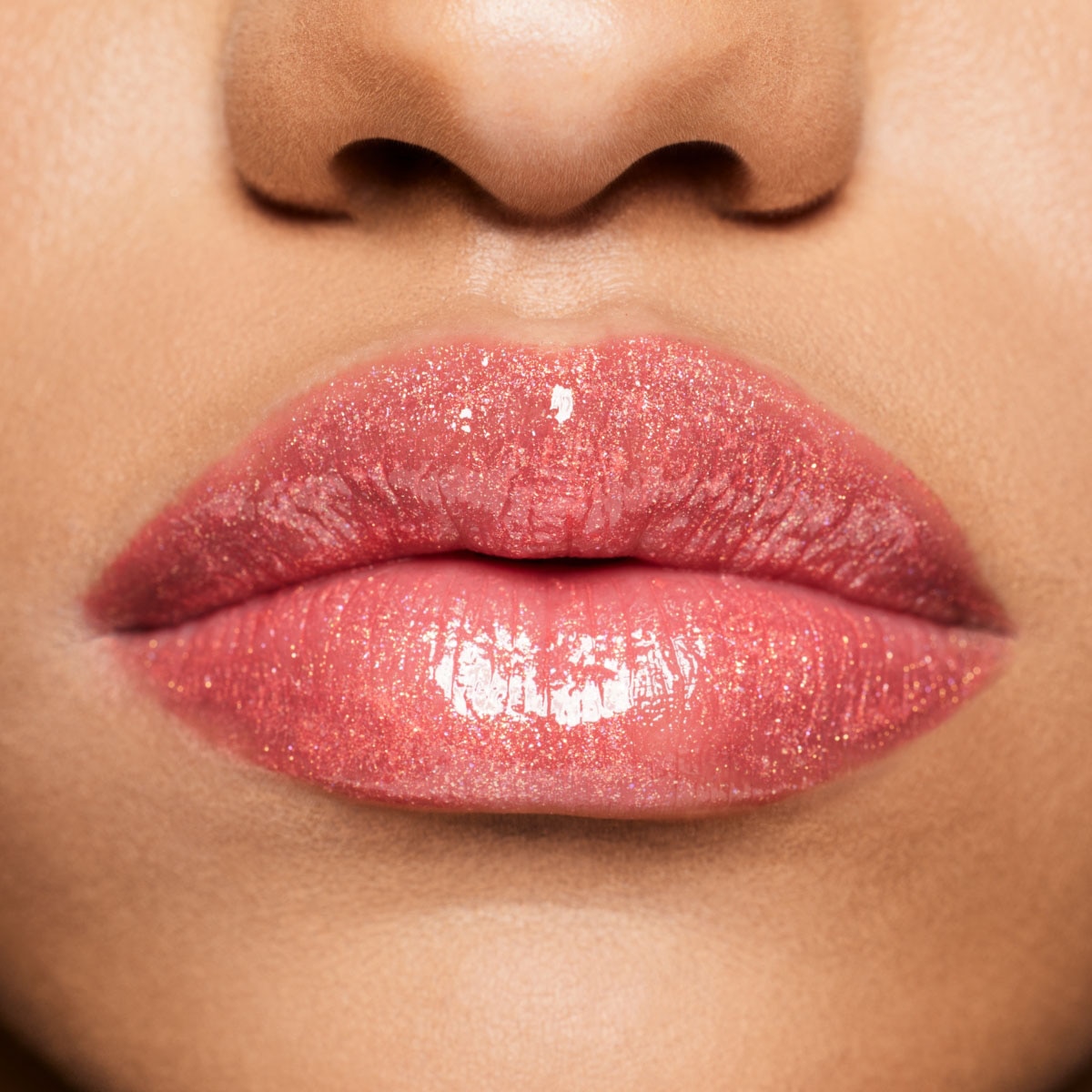 GLOSS BOMB STIX SHIMMER (LABIAL CON ACABADO BRILLOSO)